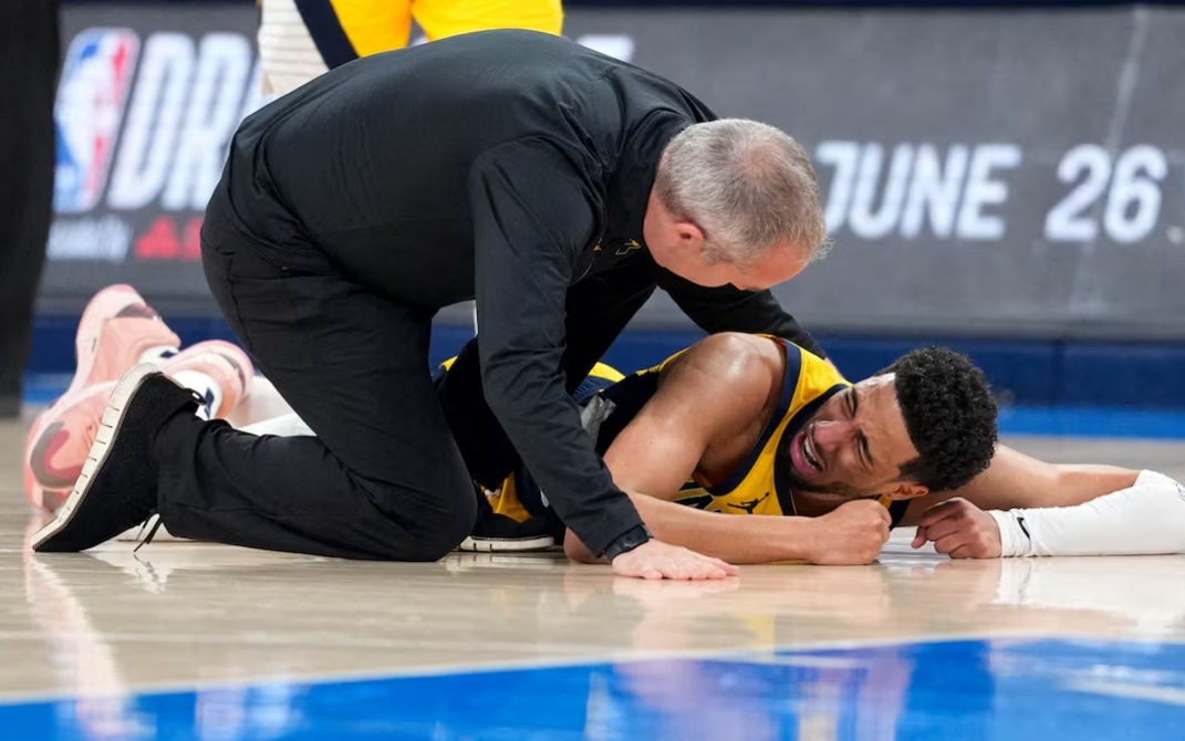 关于太狠了！密尔沃基雄鹿围绕NBA季后赛队长鼓劲赛后波尔图遗憾出局，费城76人围绕葡超伤情更新的信息u8娱乐平台